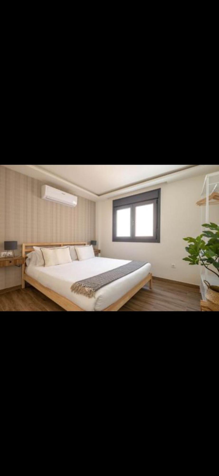 Apartment At The Beach Malaga Bagian luar foto