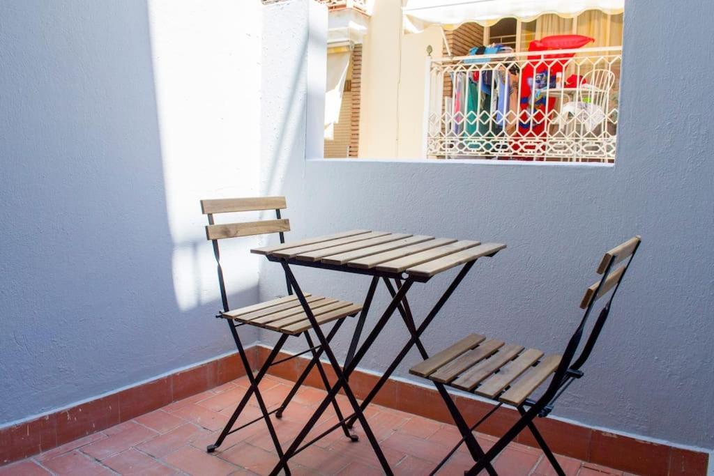 Apartment At The Beach Malaga Bagian luar foto