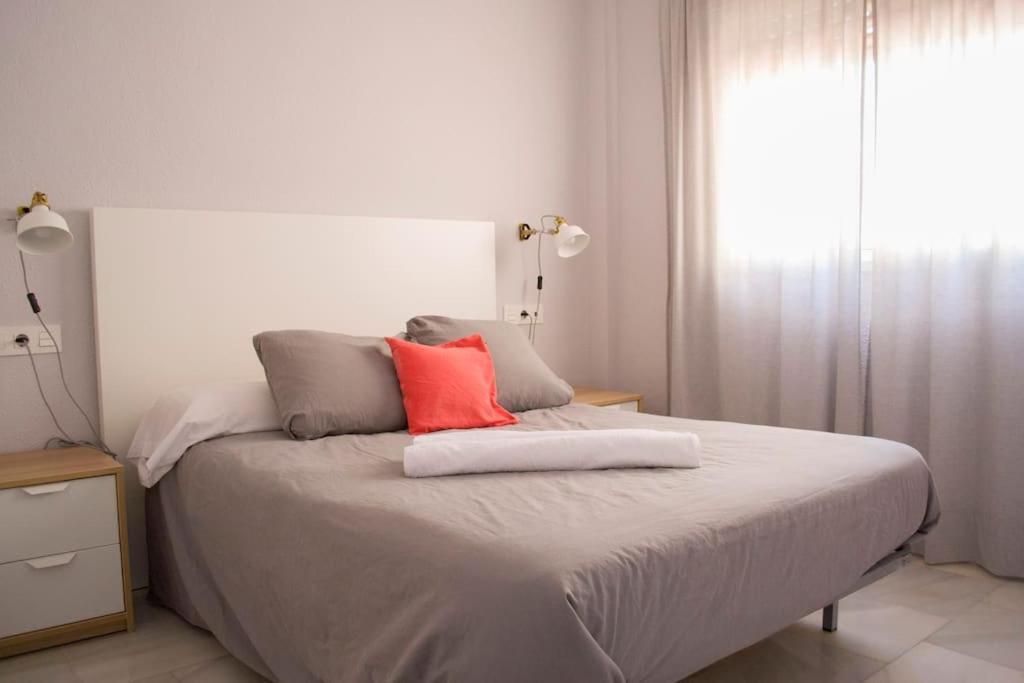 Apartment At The Beach Malaga Bagian luar foto