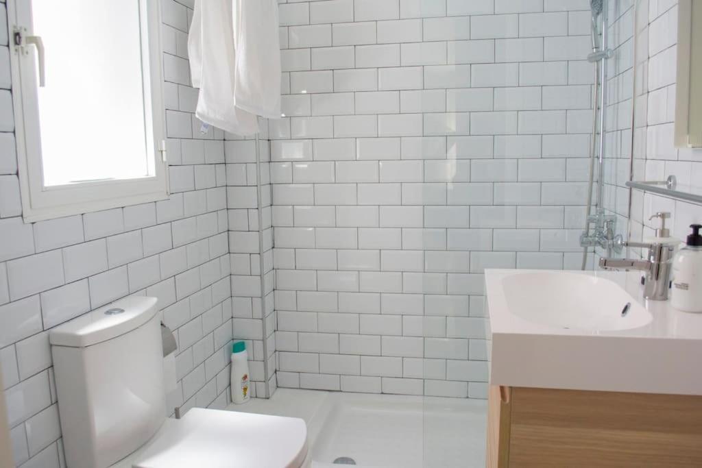 Apartment At The Beach Malaga Bagian luar foto